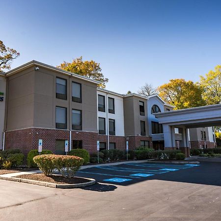 Holiday Inn Express Hotel & Suites West Chester By Ihg Concordville Extérieur photo