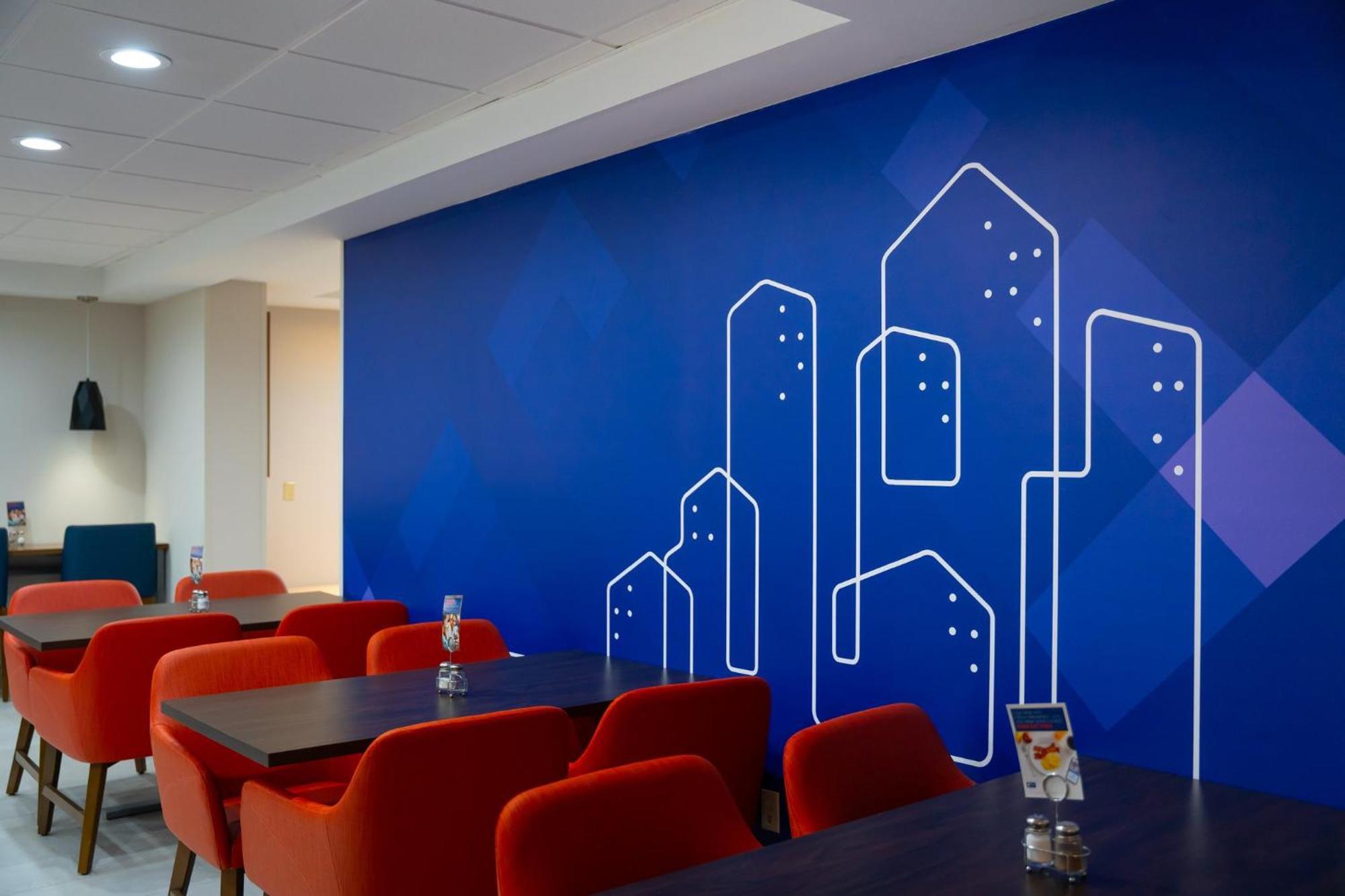 Holiday Inn Express Hotel & Suites West Chester By Ihg Concordville Extérieur photo