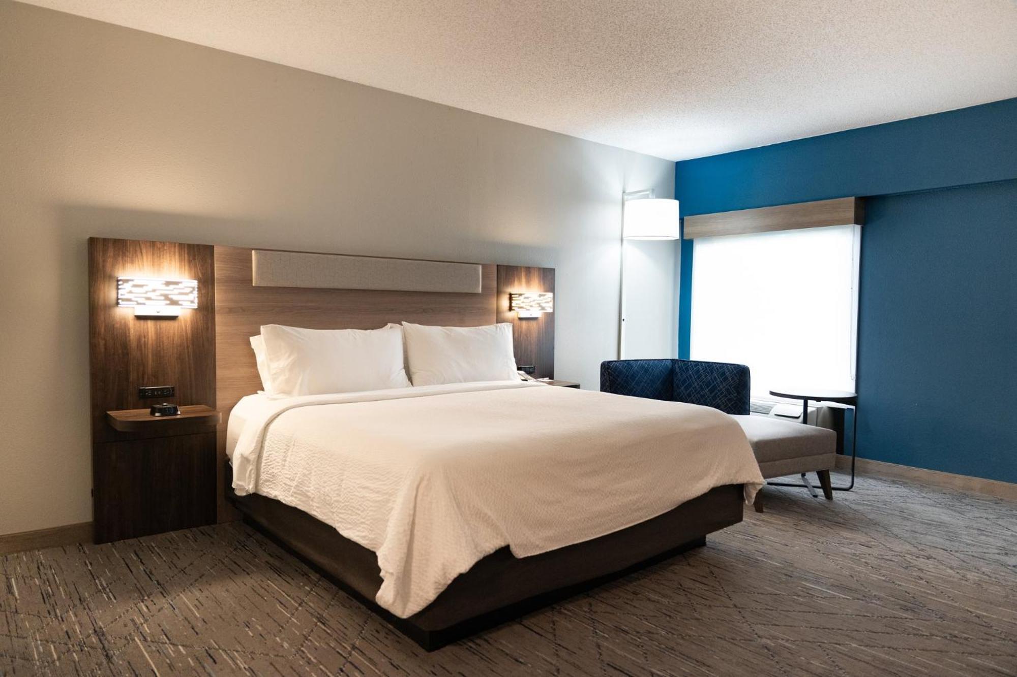Holiday Inn Express Hotel & Suites West Chester By Ihg Concordville Extérieur photo