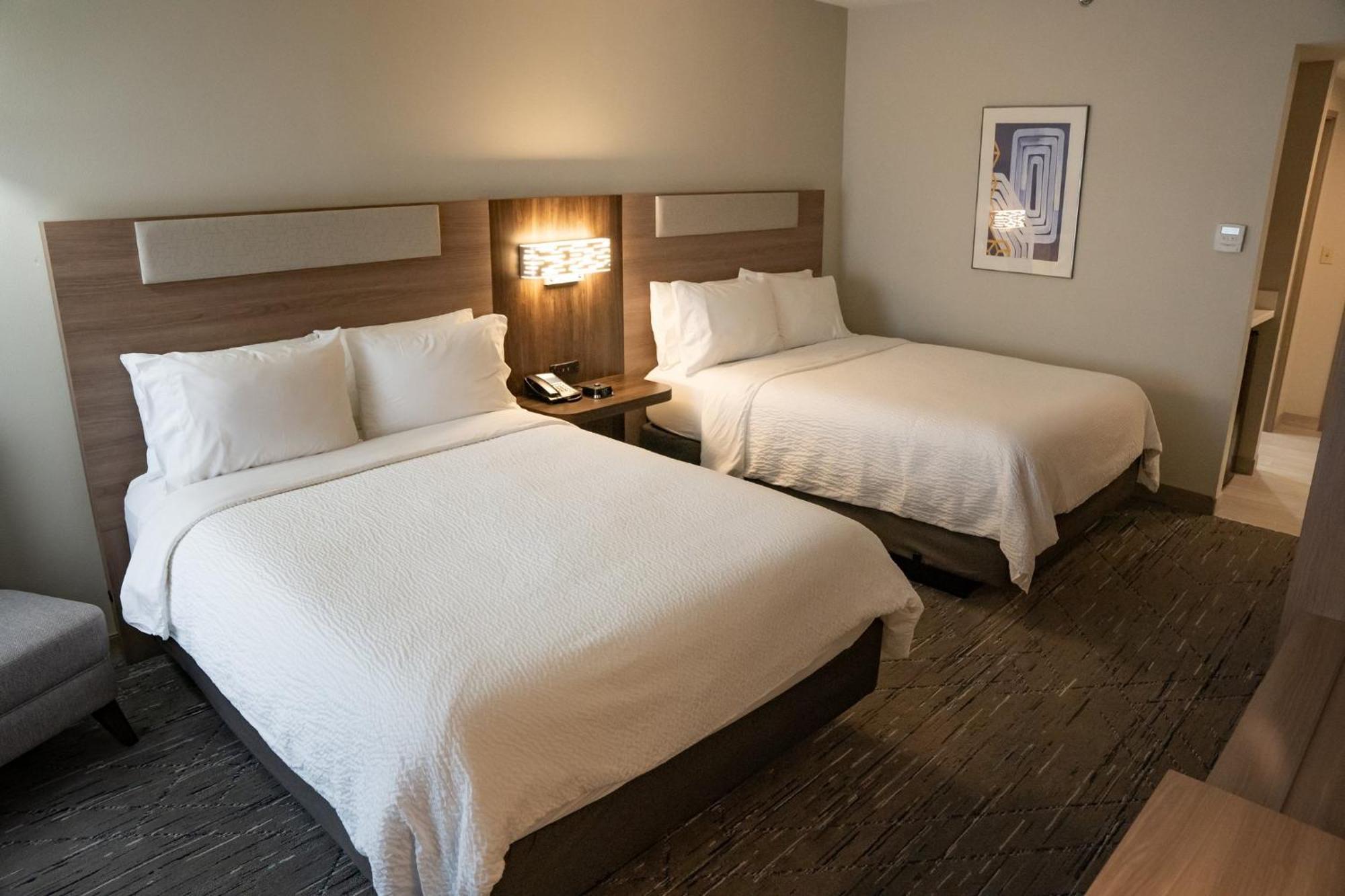 Holiday Inn Express Hotel & Suites West Chester By Ihg Concordville Extérieur photo