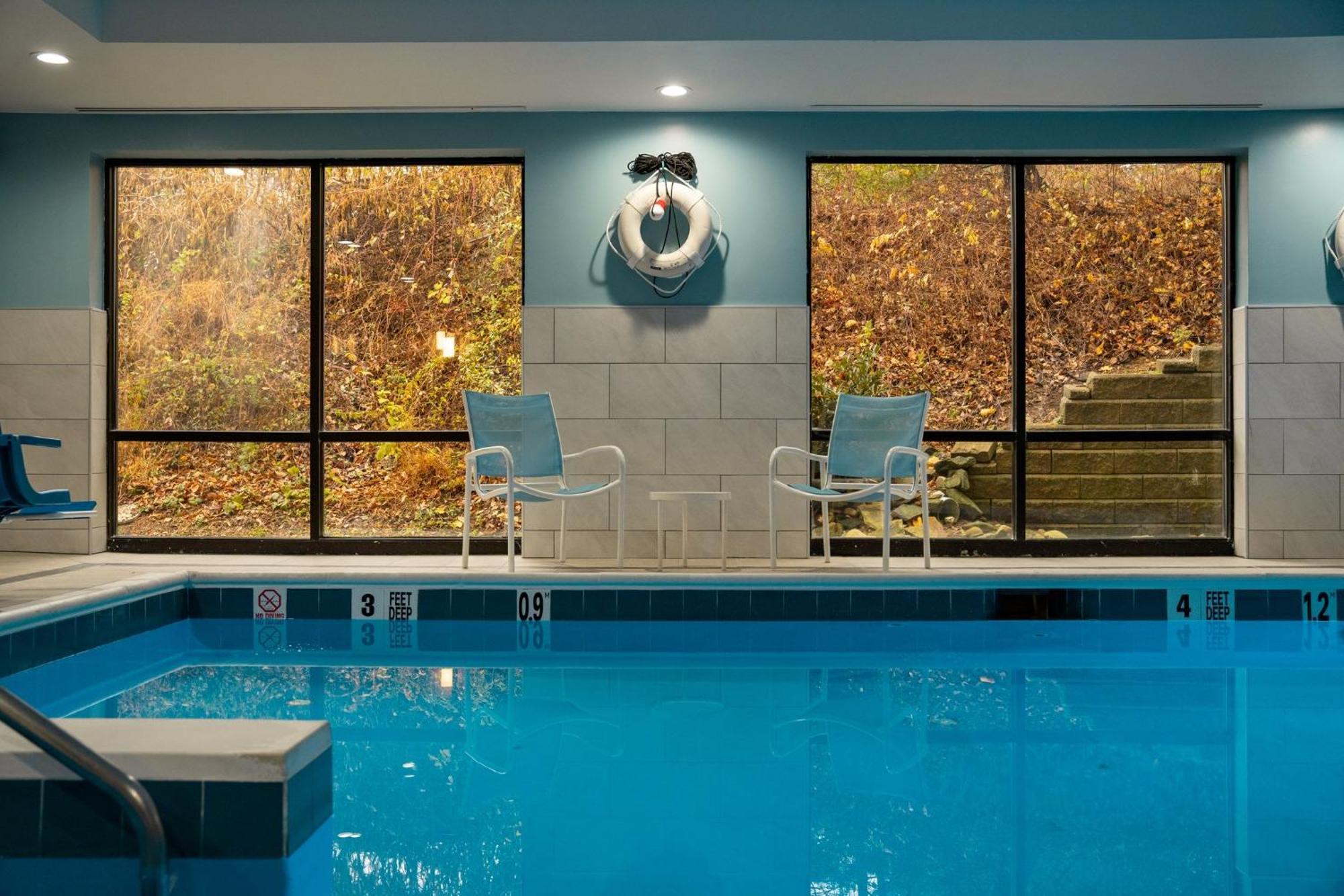 Holiday Inn Express Hotel & Suites West Chester By Ihg Concordville Extérieur photo