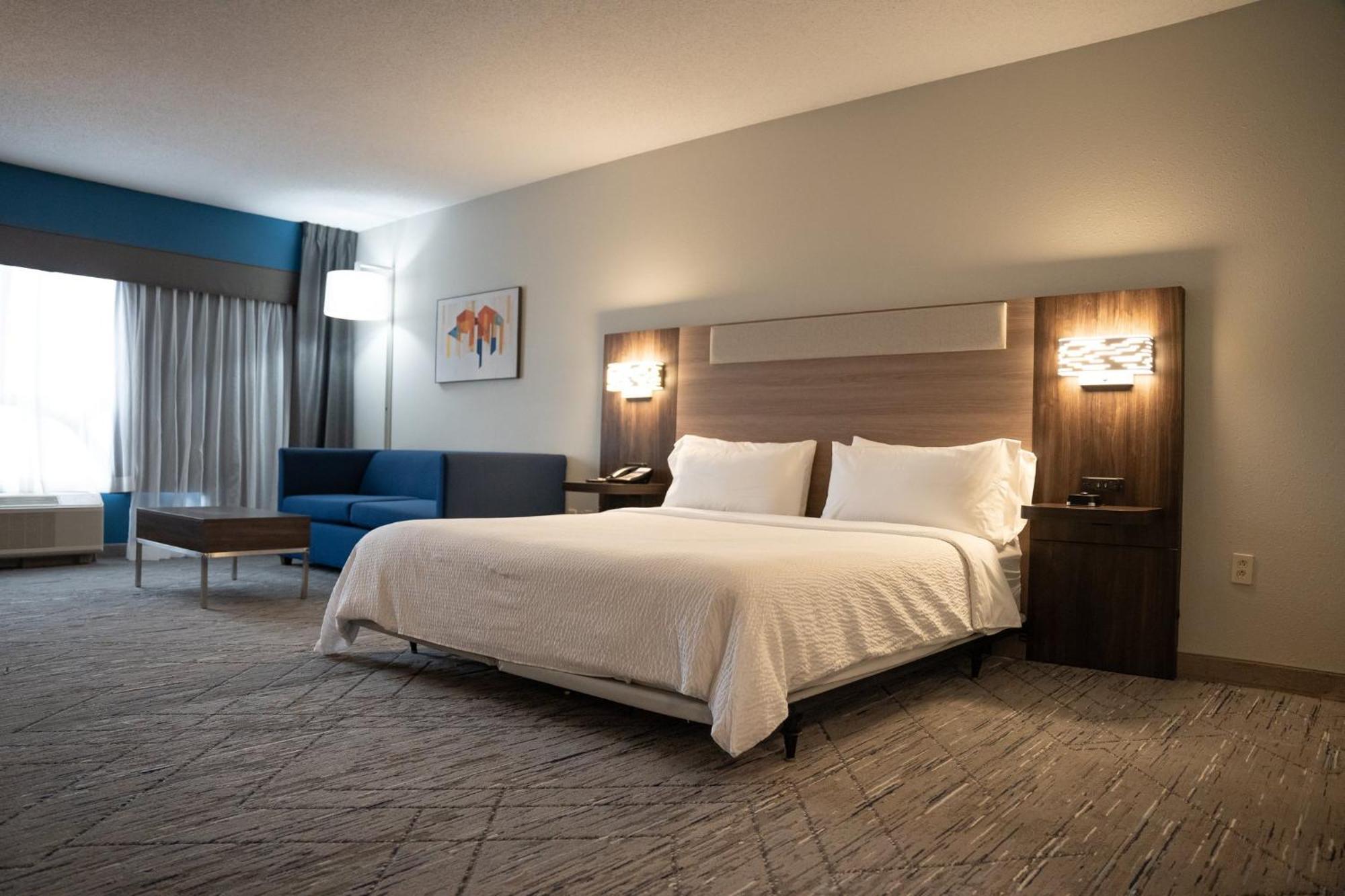 Holiday Inn Express Hotel & Suites West Chester By Ihg Concordville Extérieur photo