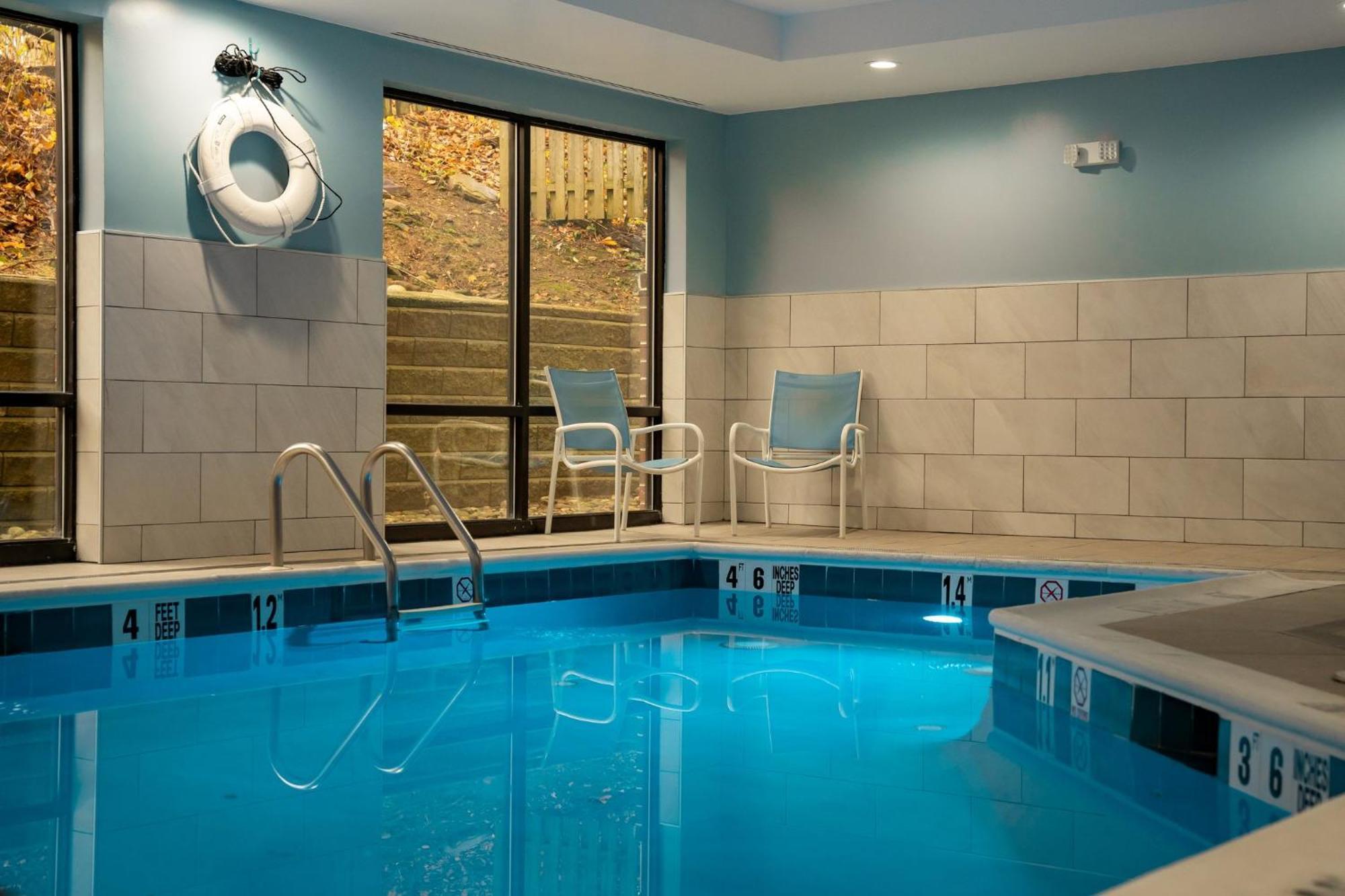 Holiday Inn Express Hotel & Suites West Chester By Ihg Concordville Extérieur photo