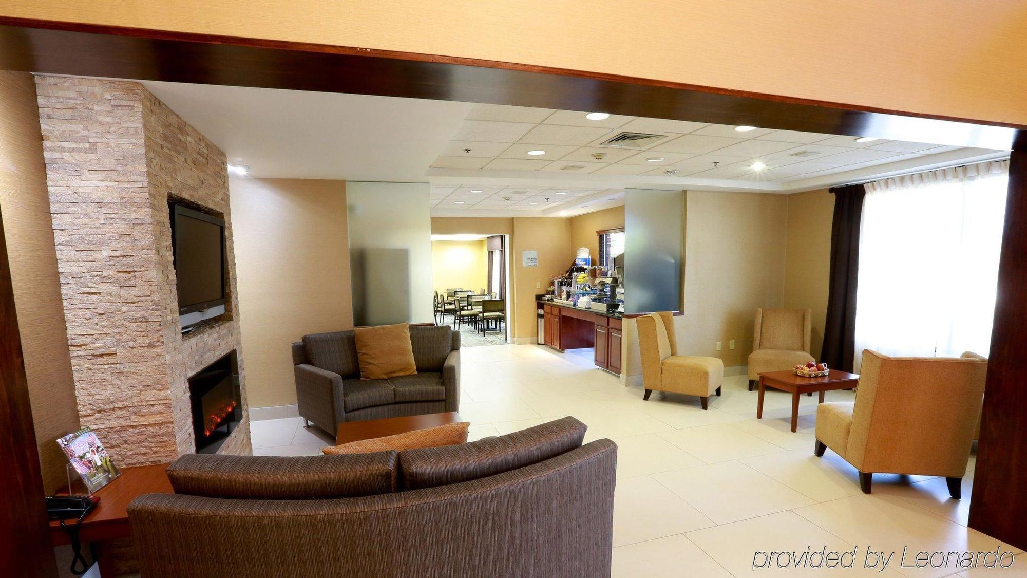 Holiday Inn Express Hotel & Suites West Chester By Ihg Concordville Extérieur photo